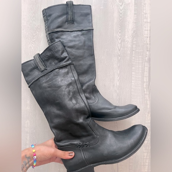 Frye Leather Boots - Picture 1 of 16